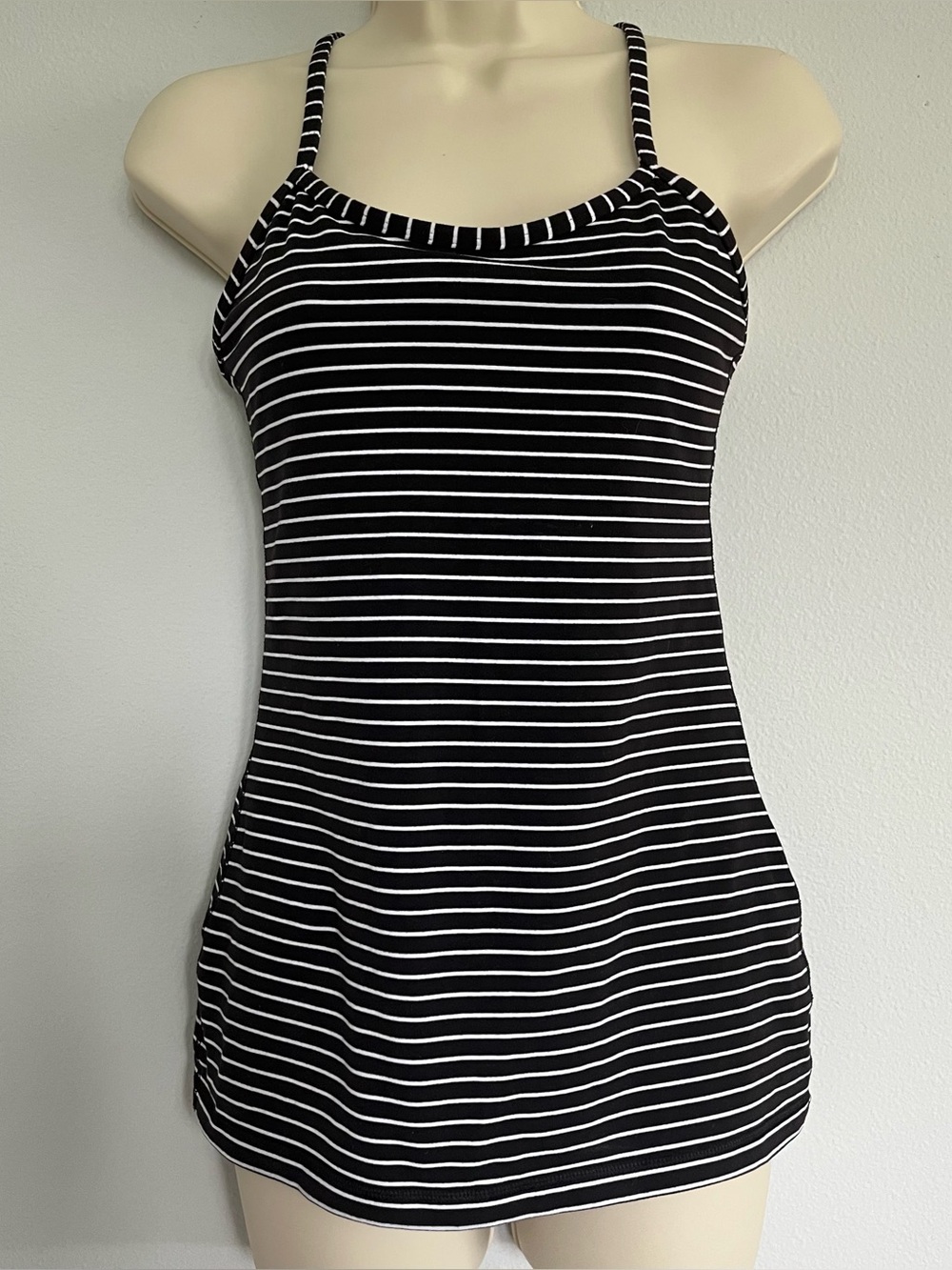 Lululemon Power Y Black & White Striped Luon Tank Yoga Athleisure Workout Sz 6